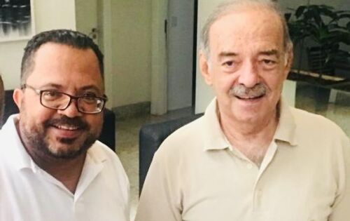 Marcilio Duarte, o maior construtor de partidos pol&iacute;ticos no Brasil, passou o s&aacute;bado e o domingo em Campo Grande MS. Veio para conversar longamente com o Presidente do PSC Municipal Jaber C&acirc;ndido . Uma nova sigla para acomodar descontentes de v&aacute;rios outros partidos j&aacute; est&aacute; em constru&ccedil;&atilde;o.