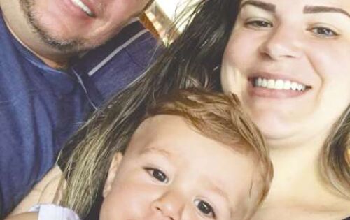 *** Nossos parab&eacute;ns de Domingo (24), v&atilde;o para o empres&aacute;rio Bruno Cabral. Na foto ao lado da esposa Dr&ordf; Emilenne (Clinica GOU Odonto), e do filhinho Pedro Henrique. Felicidades!!