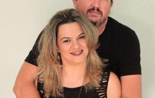 *** Paulo Cesar e a jornalista Sheila Forato. Ela que celebra hoje(18) mais um niver. Nossos parab&eacute;ns e votos de muitas felicidades!