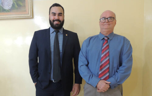 *** Dr&ordm; Felipe Oliveira Paiva e o Delegado de Pol&iacute;cia Civil Dr. Arante Fagundes Filho. Delegado Felipe assume a1&ordf; Delegacia de Pol&iacute;cia Civil lugar deixado pela Dr&ordf; Silvia Girardi. Seja bem vindo &agrave; nossa cidade!