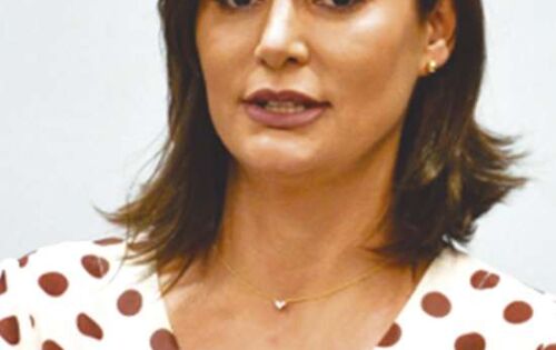 ***A primeira-dama, Michelle Bolsonaro, se submeteu, no s&aacute;bado (27), a uma cirurgia no Hospital das For&ccedil;as Armadas, em Bras&iacute;lia. O procedimento, no nariz, foi de desvio de septo.