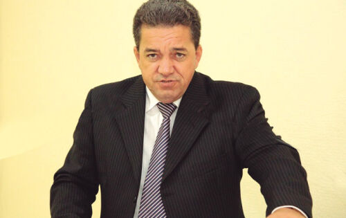 *** Aniversariando hoje o ex-presidente da C&acirc;mara de Coxim, Adilson Do Lago. Nossos parab&eacute;ns!!
