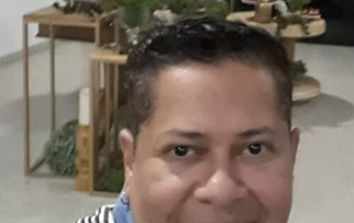 *** Meu carinho todo especial deste s&aacute;bado (14) vai para meu amigo querido, Leandro Rondora pelo seu anivers&aacute;rio. Felicidades e que Deus te aben&ccedil;oe com muita paz e sa&uacute;de!!