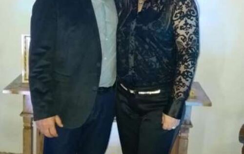 ***Parab&eacute;ns para o empres&aacute;rio coxinense Ricardo Antonio Ferracini que hoje comemora mais um anivers&aacute;rio. Na foto ao lado da esposa Catia Cilene. Felicidades!!!