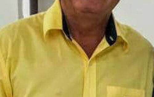 *** Secret&aacute;rio de Obras do Municipio de Coxim Carlos Oliveira Rezende (Carl&atilde;o) estar&aacute; comemorando no pr&oacute;ximo s&aacute;bado (12), mais um ano de vida. Parab&eacute;ns!!