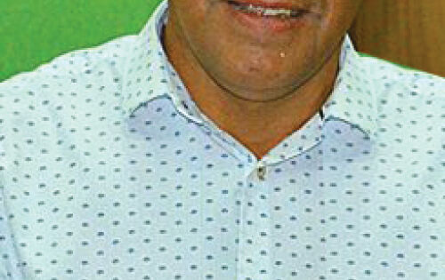 *** Felicidades ao Vereador de Rio Verde Claudinei Bitencourt Lopes que hoje comemora seu anivers&aacute;rio. Parab&eacute;ns!!! 