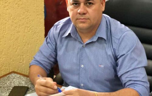 ***Nossos parab&eacute;ns de domingo (24), v&atilde;o para o vereador de Rio Verde, F&aacute;bio de Oliveira Souza. Felicidades!!