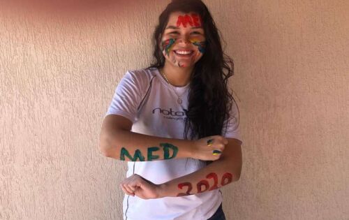 *** Parab&eacute;ns &agrave; Fernanda Silva Lemes que passou no vestibular de Medicina da Universidade Unifimes-Unidade Mineiros. Fernanda &eacute; sobrinha da vereadora L&uacute;cia da AAVC. Parab&eacute;ns!!