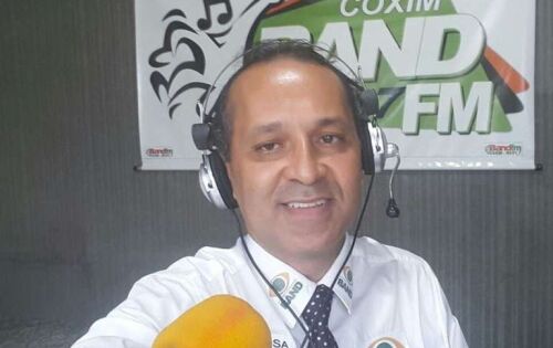 ** * Aniversariando na pr&oacute;xima segunda_feira o ex-vereador e radialista, Sidney Assis. Felicidades!!
