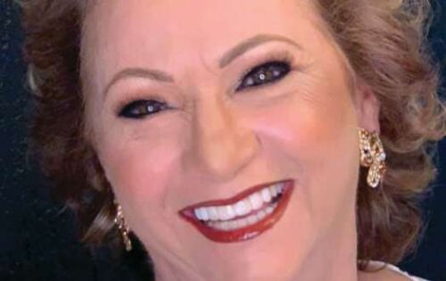 *** Rosa Vieira estar&aacute; comemorando na pr&oacute;xima segunda-feira (16) mais um ano de vida. Parab&eacute;ns!!