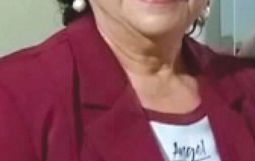 *** Francisca Carvalho comemorou ontem (27) mais um ano de vida. Felicidades!!