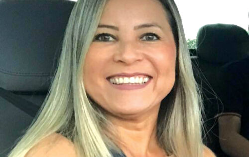 ***Parab&eacute;ns para Sueli Ferreira (Agripe&ccedil;as) que estar&aacute; comemorando mais um ano de vida neste s&aacute;bado (8). Felicidades!!!