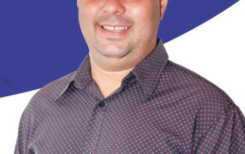 *** Nossos parab&eacute;ns ao vereador Lucimar Barbosa (Careca) que na segunda- feira (09) comemora mais um ano de vida. Parab&eacute;ns , felicidades!!!