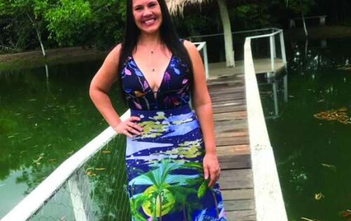 *** Nossos parab&eacute;ns de amanh&atilde; (30), v&atilde;o para Carmen Laura Carvalho. Ela &eacute; filha do querido e saudoso, Jo&atilde;o do Gelo. Nosso carinhos todo especial!!