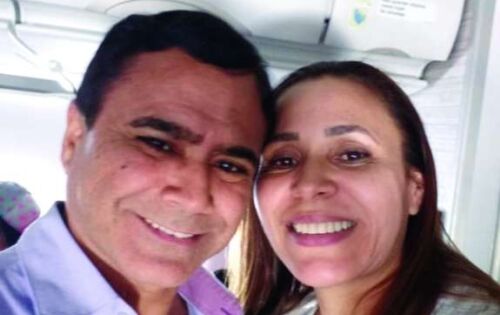 *** Dr&ordm; Juscelino Oliveira aniversariando amanh&atilde; (6). Na foto ao lado da sua esposa Sonia. Felicidades!!