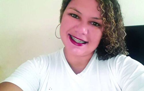 ***Hoje tamb&eacute;m &eacute; dia de celebrar a data natal&iacute;cia da professora Naudimar Batista Oliveira. Desejamos paz e bem, e muitas felicidades. Feliz anivers&aacute;rio.