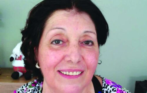 *** F&aacute;tima Caprara estar&aacute; recebendo os parab&eacute;ns no pr&oacute;ximo domingo (28), por mais um ano de vida. Nossos parab&eacute;ns!!