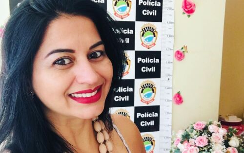 *** Comemorando mais um niver na pr&oacute;xima segunda-feira, a investigadora Silvana Nabhan. Nosso carinho!!