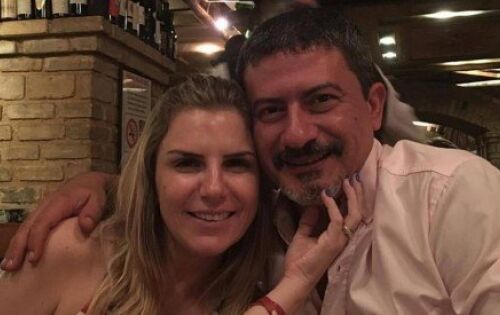 ***Tom Veiga, int&eacute;rprete de Louro Jos&eacute;, teria chegado a reatar o relacionamento com Alessandra Veiga, com quem foi casado por 14 anos e se separou em 2018. A informa&ccedil;&atilde;o foi confirmada por ela, em entrevista ao programa &ldquo;A tarde &eacute; sua&rdquo;, na tarde de ontem (3). 