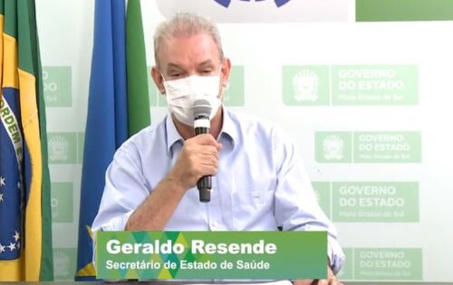 *** O secret&aacute;rio estadual de Sa&uacute;de, Geraldo Resende, avaliou ontem que o afrouxamento das medidas de preven&ccedil;&atilde;o contra a Covid-19 pela popula&ccedil;&atilde;o tem sido a principal causa do n&uacute;mero de casos novos da doen&ccedil;a ainda permanecer em um patamar alto. Ele disse que a popula&ccedil;&atilde;o est&aacute; agindo como se a pandemia tivesse acabado. Reafirmou que n&atilde;o acabou e que o coronav&iacute;rus ainda est&aacute; muito presente no estado. Disse que por conta dessa postura, as pessoas est&atilde;o deixando de contribuir com o isolamento social, de usar m&aacute;scara e de manter as regras de higiene. 
