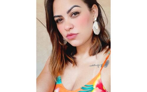 *** Hoje &eacute; dia de parabenizar Vanessa Lima pela passagem do seu anivers&aacute;rio. Desejamos sucesso e muitas felicidades.