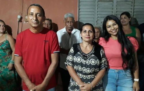 ***Vereador eleito, &Acirc;ngelo Gari, sua esposa Ivanir e sua nora, Alexandra.
