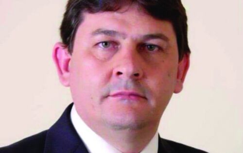 *** No domingo (18) o advogado Miron Coelho Vilella estar&aacute; comemorando mais um ano de vida. Parab&eacute;ns!!