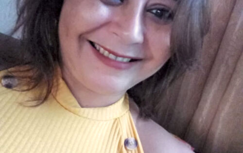 *** Nossos parab&eacute;ns desta sexta-feira (23), v&atilde;o para Luciene Gama, que celebra mais um ano de vida. Nosso carinho todo especial!!