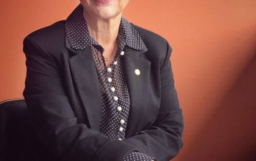 ***A Ministra da Agricultura, pecu&aacute;ria e Abastecimento Tereza Cristina, postou nas redes sociais a seguinte frase: #Agro em peso nas Esplanada dos Minist&eacute;rio em Brasilia. &ldquo;Agrade&ccedil;o o trabalho de todos os produtores rurais que plantam dia e noite para que tenhamos alimentos para abastecer nosso pa&iacute;s. Obrigada pelo apoio que voc&ecirc;s d&atilde;o ao Presidente Jair Messias Bolsonaro&rdquo;. Ministra Tereza Cristina &eacute; orgulho de MS!!. 