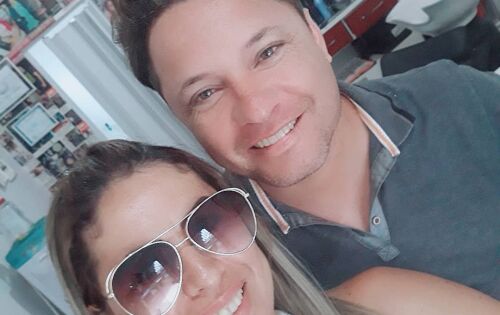 *** Felicidades e muitos anos de vida para amiga Simone Vitorino que comemora anivers&aacute;rio hoje. Feliz anivers&aacute;rio! Que Deus te aben&ccedil;oe no seu anivers&aacute;rio e inunde a sua casa com felicidade e alegria. Parab&eacute;ns!