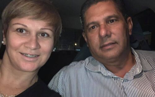***Nossa amiga Lu Souza comemora hoje mais um ano de vida. Desejamos muita paz, alegria, sorte e sucesso para voc&ecirc; sempre! Feliz anivers&aacute;rio! Na foto ao lado do marido Helio Siravegna.