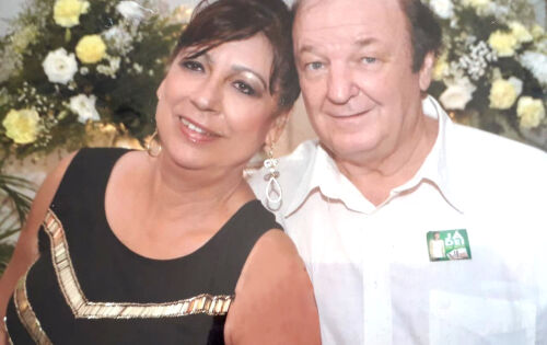 *** Abrilhantando nossa coluna de hoje, o casal super querido, Lucia e Dr. Jorge Ant&ocirc;nio Gai. Ele que na segunda-feira (14) celebrou mais um ano de vida. Nossos parab&eacute;ns!