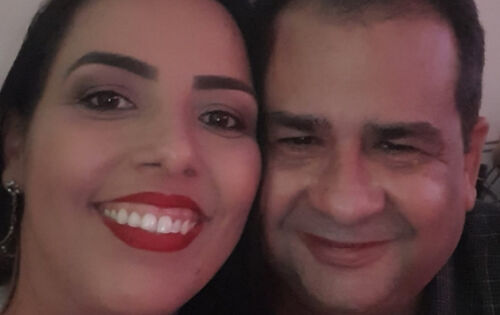 *** Abrilhantando nossa coluna de hoje, o casal, Dr. Jordelino e a presidente da OAB de Coxim- Val&eacute;ria Ferreira Ara&uacute;jo Oliveira. Ela que celebra hoje (31), mais um ano de vida. Nossos parab&eacute;ns!!