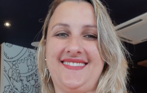 *** Felicidades para Dr&ordf; Luciane Ortiz (Cl&iacute;nica de Fisioterapia Corpo & Sa&uacute;de) que hoje comemora seu anivers&aacute;rio. Parab&eacute;ns!!!