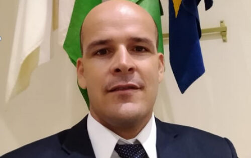 ***O vereador e 1&ordm; Secret&aacute;rio da C&acirc;mara Municipal de Rio Verde, Amauri Olartechea celebrando nesta sexta-feira (22), mais um ano de vida. Nossos parab&eacute;ns!!