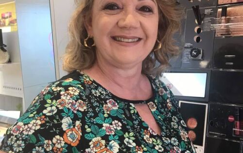 *** Aniversariando hoje a querid&iacute;ssima Cristiane Sozzo (Retificadora Coxim). Nosso carinho especial!