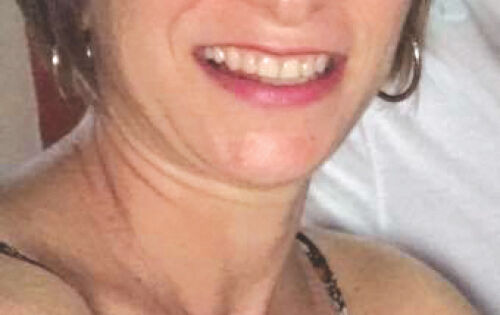 ***Dr&ordf; Luciana Centenaro celebrando hoje (05) mais um ano de vida. Nossos parab&eacute;ns pela data especial!