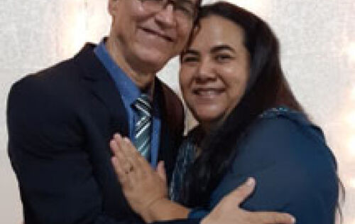 *** Pastor Edson e Rutinha. Ele que celebrou no s&aacute;bado (19) mais um ano de vida. A comemora&ccedil;&atilde;o ser&aacute; nesta ter&ccedil;a-feira com um culto especial de A&ccedil;&atilde;o de gra&ccedil;a. Parab&eacute;ns !!