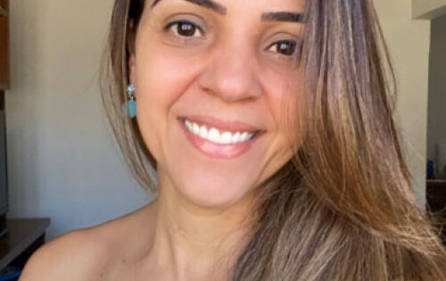 *** Parab&eacute;ns para M&aacute;rcia Martins de Ara&uacute;jo que celebrou no &uacute;ltimo domingo (12), mais um ano de vida. O tempo passa, mas continua linda!!
