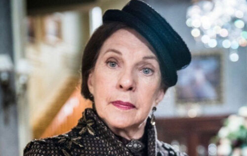 *** Suzana Faini morreu ontem (25) aos 89 anos no Rio de Janeiro. Ao longo de 70 anos de carreira, a atriz teve atua&ccedil;&otilde;es marcantes na televis&atilde;o brasileira, al&eacute;m de atuar no cinema e no teatro. A causa da morte n&atilde;o foi divulgada. A Atriz participou de diversas novelas na TV Globo ao longo da carreira.