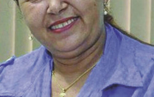 ***A ex-vereadora de Coxim, Lucimeire Ramos Barbosa (L&uacute;cia da AAVC), comemora na pr&oacute;xima segunda-feira (8), mais um ano de vida. Parab&eacute;ns!!