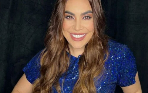***Durante uma entrevista exclusiva &agrave; coluna LeoDias, publicada nesta ter&ccedil;a-feira (30/8), Naiara Azevedo falou sobre as dificuldades financeiras que enfrentou no come&ccedil;o da carreira e revelou que seus dois primeiros DVDs foram gravados com dinheiro emprestado, em um momento em que at&eacute; mesmo o aluguel estava atrasado. A cantora tamb&eacute;m falou sobre sua mudan&ccedil;a para Goi&acirc;nia, o que ela classificou como um divisor de &aacute;guas. &ldquo;Os dois primeiros DVDs que gravei foram com dinheiro emprestado. Eu lembro que, voltando de Goi&acirc;nia, ele [Rafael, ex-marido e empres&aacute;rio] me ligou de madrugada e falou assim: &lsquo;tive uma ideia aqui agora, n&oacute;s vamos gravar um DVD em Londrina&rsquo;. Eu falei: &lsquo;gravar DVD como? O aluguel est&aacute; atrasado, voc&ecirc; vai gravar DVD como?&rsquo;. A&iacute; ele: &lsquo;n&atilde;o, eu vou vender meu telefone, voc&ecirc; vende o seu&hellip;&rsquo;. &lsquo;Vamos vender tudo, ent&atilde;o, n&atilde;o vai dar certo&rsquo;, [eu disse] e ele falou que vai, sim, [dar certo]&rdquo;, disse. (Metrop&oacute;les) Foto: Reprodu&ccedil;&atilde;o/Instagram