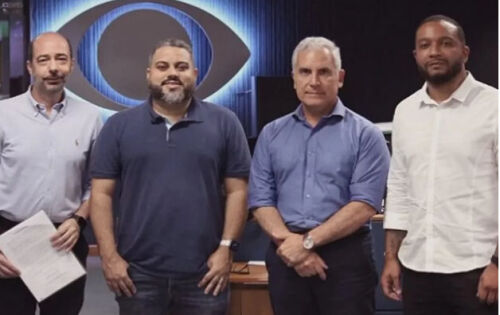 ***Agora &eacute; oficial! A Band vai mesmo transmitir com exclusividade os desfiles das escolas de samba do grupo de acesso do Carnaval do Rio de Janeiro em 2023. A informa&ccedil;&atilde;o acaba de ser confirmada pela emissora. O contrato foi fechado com a Liga Independente das Escolas de Samba e, sendo assim, a emissora da fam&iacute;lia Saad substitui a Globo, que ao longo de nove anos fez a cobertura das apresenta&ccedil;&otilde;es das agremia&ccedil;&otilde;es classificadas para a S&eacute;rie Ouro. A cobertura da Band ser&aacute; nas noites de 17 e 18 de fevereiro do pr&oacute;ximo ano, na TV aberta e nas r&aacute;dios do Grupo Bandeirantes, direto da Marqu&ecirc;s de Sapuca&iacute;. (metr&oacute;poles) foto:Divulga&ccedil;&atilde;o/Metr&oacute;poles