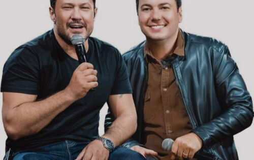 *** O anivers&aacute;rio de Coxim ser&aacute; comemorado em grande estilo, com uma vasta programa&ccedil;&atilde;o. No dia 10, segunda-feira, a festa ser&aacute; com a dupla coxinense que conquistou o Brasil e o mundo, Jo&atilde;o Bosco e Vin&iacute;cius no CTN, com in&iacute;cio previsto para as 21h, com entrada gratuita, tamb&eacute;m se apresentar&atilde;o DJ Eder Marques e a cantora Lurdinha. Jo&atilde;o Bosco e Vin&iacute;cius est&aacute; com agenda lotada durante o m&ecirc;s de abril, se apresenta em Caldas Novas/GO(Festival - Ver&atilde;o Multiverso) no dia 7 sexta-feira, dia 9 Serrana/SP(Expocana), dia 10 em Coxim em comemora&ccedil;&atilde;o aos 125 anos de muita beleza e aconchego, dia 13, Nova Xavantina/MT(2&ordf; Exponova Xavantina), 14, Nova Esperan&ccedil;a Rodeio Show 2023), 15 S&atilde;o Paulo/SP(Evento Fechado), dia 20 Palmital/SP(29&ordf; Festa do Pe&atilde;o e 27&ordf; Fapip), 21, Bilac/SP(34&ordf; Festa do Pe&atilde;o de Bilac), 22 Camacho/MG(V Festa do Produtor Rural) , 23 em Arax&aacute;/MG(Arax&aacute; Rodeio Show), 26 Belo Horizonte/MG(Participa&ccedil;&atilde;o DVD - Maria Cec&iacute;lia & Rodolfo), 27 Bragan&ccedil;a Paulista/SP(56&ordf; Expoagro e 29&ordf; Festa do Pe&atilde;o), 28,Tr&ecirc;s Lagoas/MS(12&ordm; APETL Circuito de Pescaria), dia 29 no Rio de Janeiro (Evento Fechado) encerrando no dia 30 em Pracinha/SP. Nossa dupla coxinense est&aacute; show!!