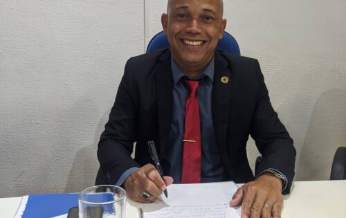 ***Nossos parab&eacute;ns desta sexta-feira v&atilde;o para o vereador de Coxim, Zanon Lamunier pelo seu anivers&aacute;rio . Felicidades!!