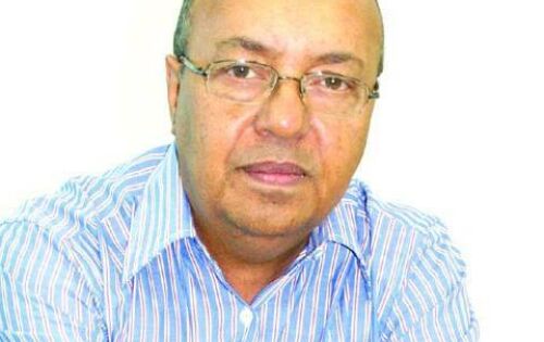 *** Na pr&oacute;xima ter&ccedil;a-feira (16), o jornalista e radialista, Benedito de Paula Filho (B de Paula), estar&aacute; recebendo um seleto grupo de amigos em comemora&ccedil;&atilde;o ao seu anivers&aacute;rio. Nossos parab&eacute;ns!!