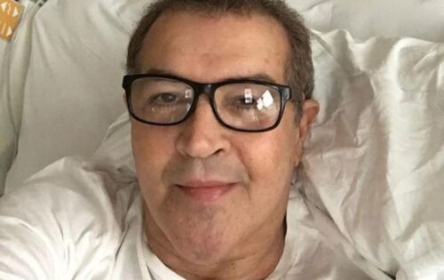 ***Beto Barbosa foi um dos convidados do &ldquo;Encontro com Patr&iacute;cia Poeta&ldquo;, TV Globo, de ontem quarta-feira 31 de maio. Aos 68 anos, ele abriu o cora&ccedil;&atilde;o sobre o diagn&oacute;stico de c&acirc;ncer de pr&oacute;stata, descoberto em 2018. O cantor decidiu fazer um alerta sobre os exames preventivos, indicados a todos os homens a partir dos 50 anos, de acordo com a Sociedade Brasileira de Urologia. Al&eacute;m disso, Beto refletiu sobre como o apoio da esposa, Gisele Melo, foi essencial durante a luta contra a doen&ccedil;a, em uma fala emocionante. (ofuxico) foto :Reprodu&ccedil;&atilde;o/Instagram