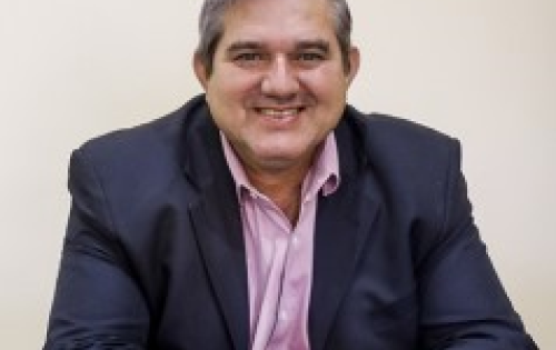 *** Nossos parab&eacute;ns deste domingo (11), v&atilde;o para o vereador Rio Verde, Emerson Alves Flores pelo seu anivers&aacute;rio. !!