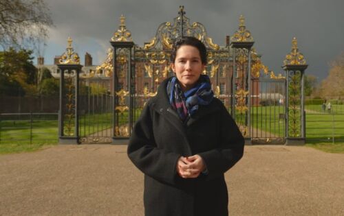 ***A jornalista Cec&iacute;lia Malan, de 40 anos, compartilhou em suas redes sociais, no domingo (11), que sua filha, Ol&iacute;mpia, de 3 anos, sofreu um acidente dom&eacute;stico duplo e precisou ser levada ao hospital. Segundo a correspondente da Globo em Londres, a menina prendeu um dos dedinhos na porta. Posteriormente, na escola, ela machucou novamente a m&atilde;o, resultando na queda de uma das unhas. &ldquo;Drama da semana: Ol&iacute;mpia prendeu um dedinho na porta e depois esmagou o dedo j&aacute; esmagado na escola! N&atilde;o sei voc&ecirc;s, mas eu uso o Insta como um &aacute;lbum de fotos para o futuro. Decidi guardar essa para que possamos nos lembrar um dia (quando a unha tiver crescido novamente!) escreveu. (Ofuxico)