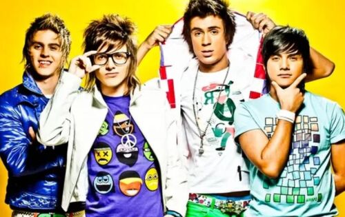 ***Sucesso entre adolescentes de 2010 a 2015, a banda Restart est&aacute; de volta! Para marcar a comemora&ccedil;&atilde;o dos 15 anos de cria&ccedil;&atilde;o, Pe Lanza, Pe Lu, Koba e Thomas v&atilde;o viajar pelo pa&iacute;s para fazer uma &uacute;ltima maratona de shows a partir de 7 de outubro, quando se apresentam em S&atilde;o Paulo, no Espa&ccedil;o Unimed, na Zona Oeste da capital paulistana. Revisitando os hits, os m&uacute;sicos conhecidos tambpem por suas roupas coloridas, se reunir&aacute; pela primeira vez desde 2015, quando a banda terminou. A turn&ecirc;, batizada de &ldquo;Pra Voc&ecirc; Lembrar&rdquo;, vai passar tamb&eacute;m por Ribeir&atilde;o Preto, Rio de Janeiro, Curitiba, Florian&oacute;polis e Porto Alegre, ainda neste ano, e em Belo Horizonte, Distrito Federal, Salvador e Recife no ano que vem. Os locais e datas destes e outros shows ainda ser&atilde;o anunciados. (ofuxico)